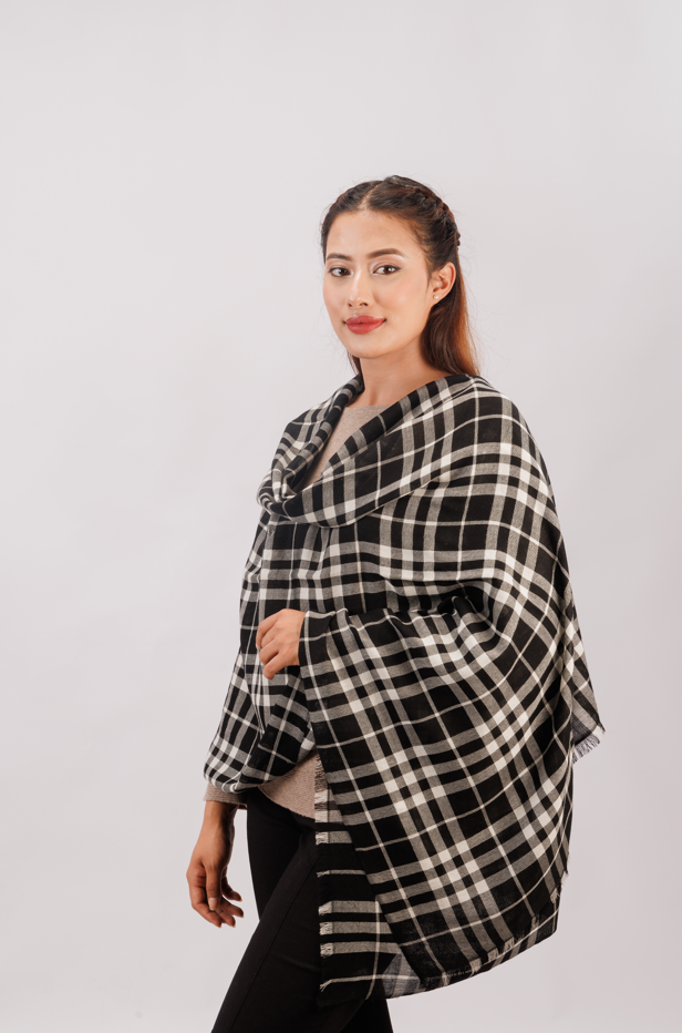 Black and white check stole